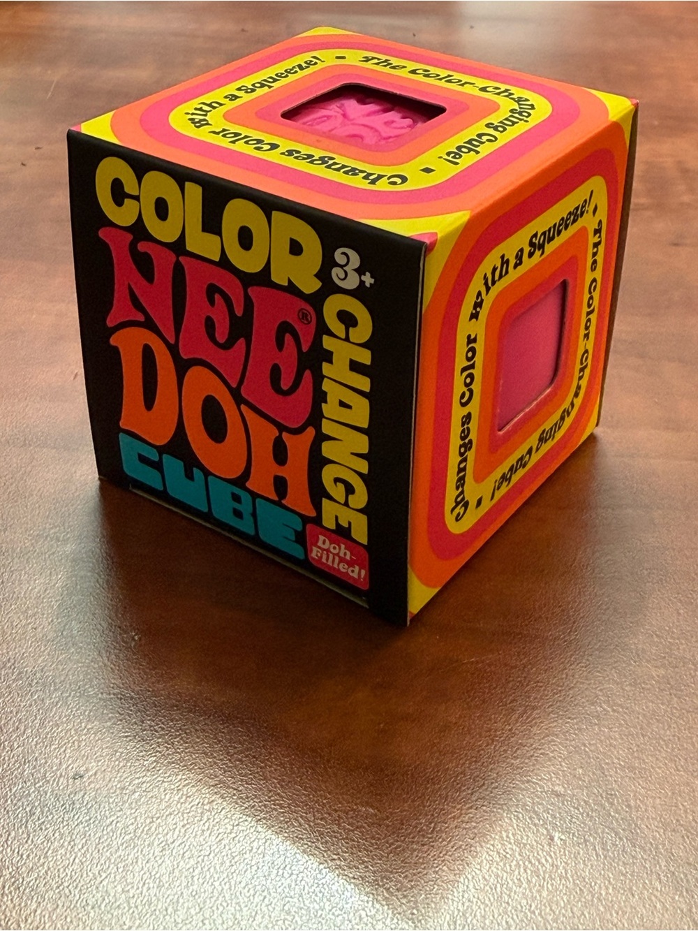 NeeDoh Color Change Cube Pink